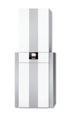 WOLF CGS-2R 14 con módulo indicador digital AM de 14 KW e interacumulador de 150 litros con llaves y kit salida de gases horizontal