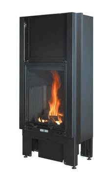 EDILKAMIN STILE N de 11,5 Kw tiro natural. Interior de fundición  Puerta guillotina plana con manecilla formada por una barra de acero pintada con goma central negra.  Completado con: 4 salidas aire caliente. Sistema de postcombustión. Salida humos hembra